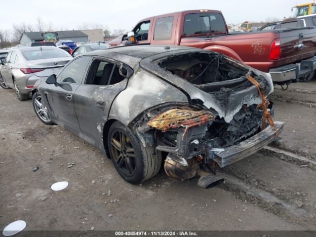 2011 PORSCHE PANAMERA WP0AA2A77BL010325 Photo 2