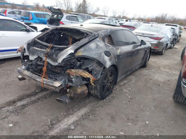 2011 PORSCHE PANAMERA WP0AA2A77BL010325 Photo 3