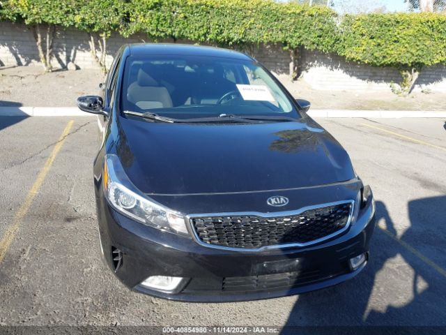 3KPFL4A71JE218204 KIA FORTE S