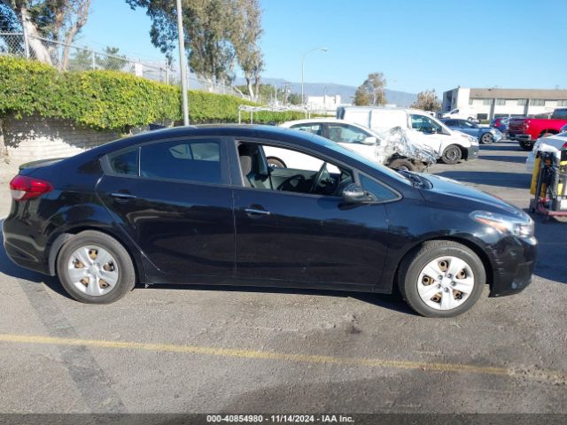 3KPFL4A71JE218204 KIA FORTE S