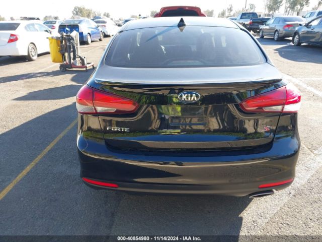 3KPFL4A71JE218204 KIA FORTE S