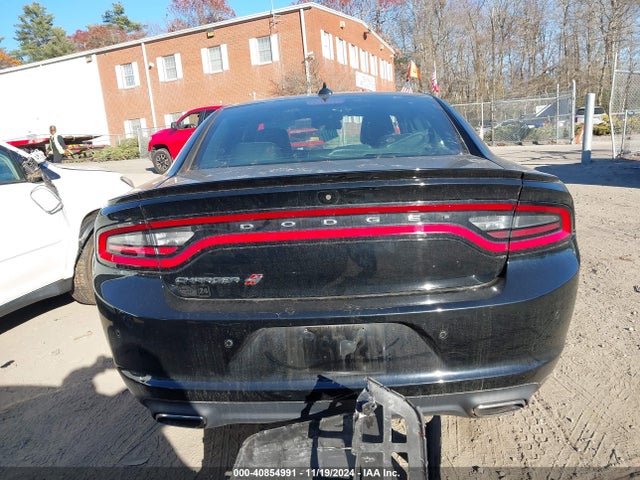 2C3CDXJG2KH619658 Dodge Charger Sxt Awd