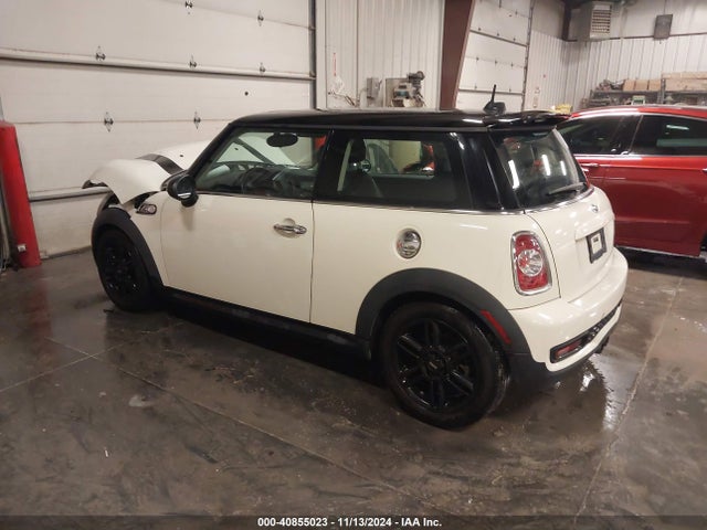2012 MINI COOPER S WMWSV3C5XCT387336 Photo 2