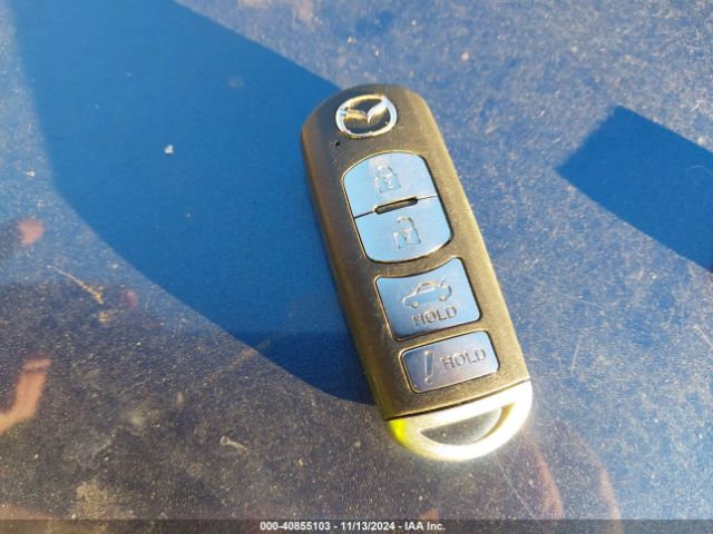 3MZBN1V35JM263048 Mazda Mazda3 Touring