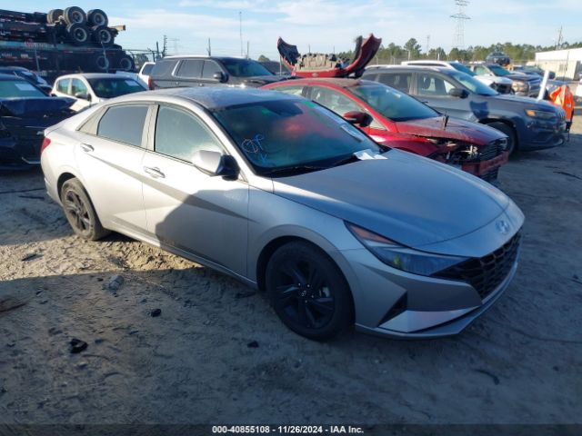 5NPLM4AG2MH009425 Hyundai ELANTRA SEL
