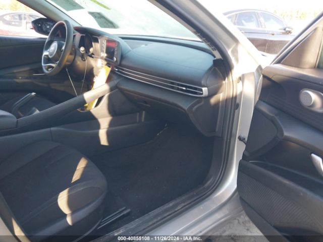 5NPLM4AG2MH009425 Hyundai ELANTRA SEL