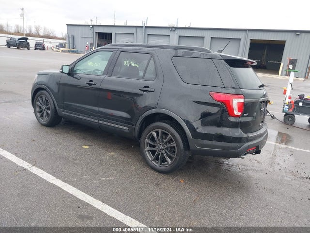 Ford EXPLORER XLT 2018 1FM5K8D8XJGB53956 Image 3