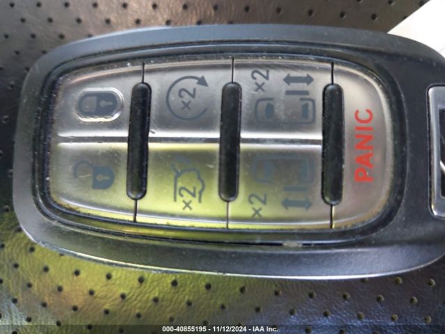 2C4RC1DG9LR265828 Chrysler Voyager Lxi