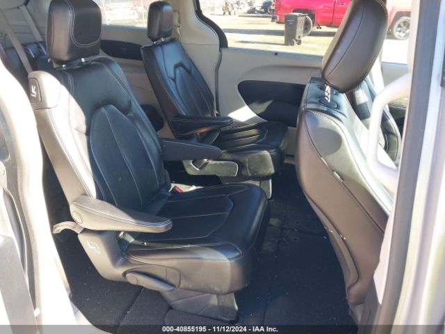 2C4RC1DG9LR265828 Chrysler Voyager Lxi