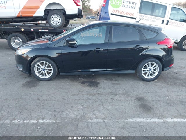 Ford FOCUS SE 2017 1FADP3K20HL335546 Image 14