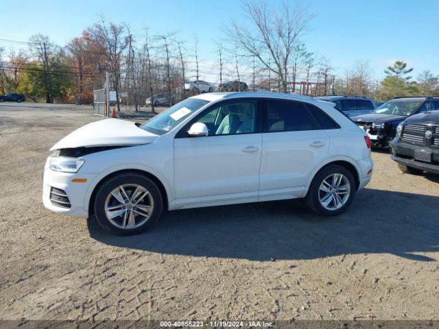 WA1ECCFS3HR014323 Audi Q3 2.0t Premium