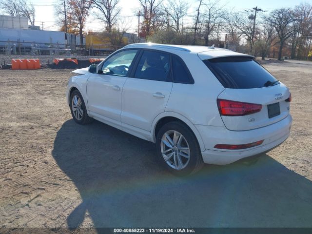 WA1ECCFS3HR014323 Audi Q3 2.0t Premium