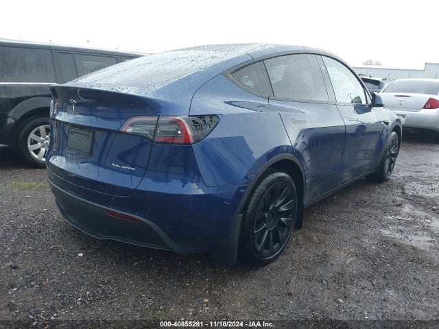 2023 TESLA MODEL Y 7SAYGDEE6PF811617 Photo 3