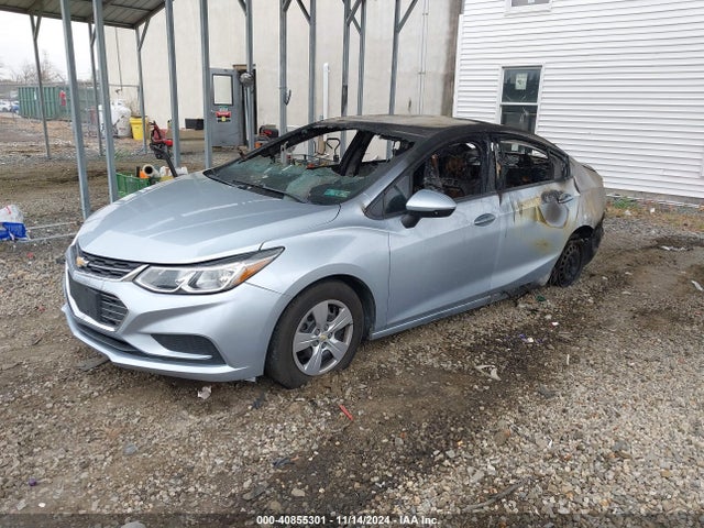 Chevrolet Cruze Ls Auto 2017 1G1BC5SM4H7129755 Image 2