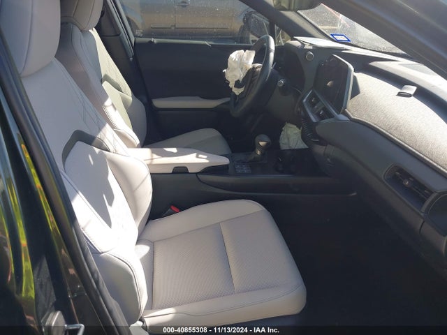JTHP6JBH9R2185591 Lexus Ux 250h Premium