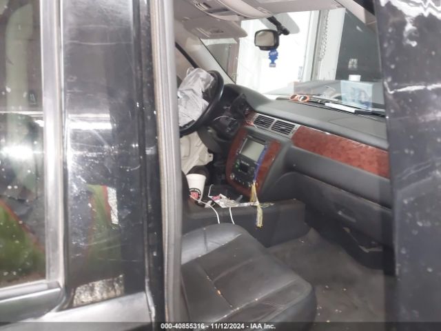 1GNSCJE01ER163829 Chevrolet Suburban 1500 Lt