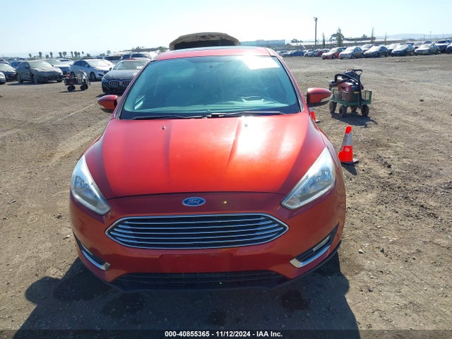 Ford Focus Titanium 2018 1FADP3N26JL283213 Image 12