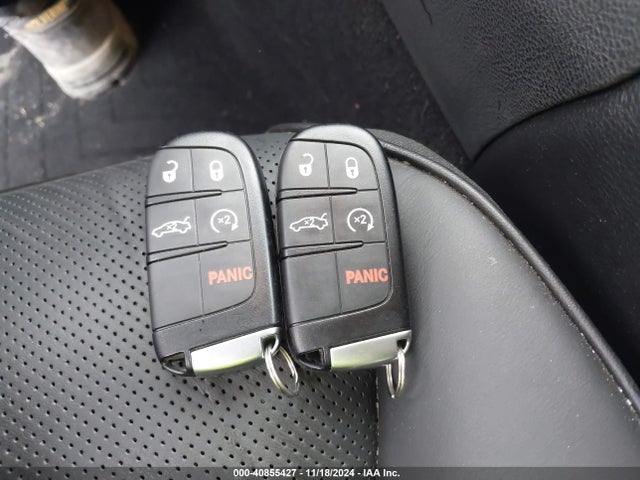 2C3CCASG9PH566138 Chrysler 300 Touring L Awd