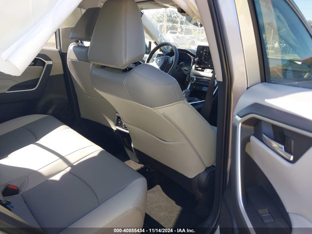Toyota Rav4 Xle Premium 2024 2T3C1RFV3RW337448 Image 8