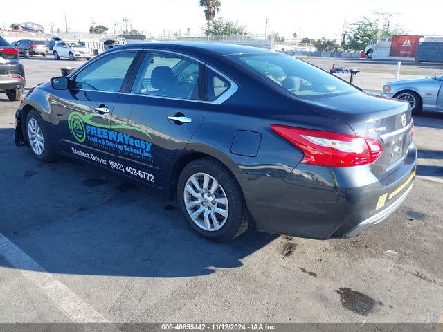 Nissan Altima 2.5 S 2017 1N4AL3AP1HN325625 Image 3