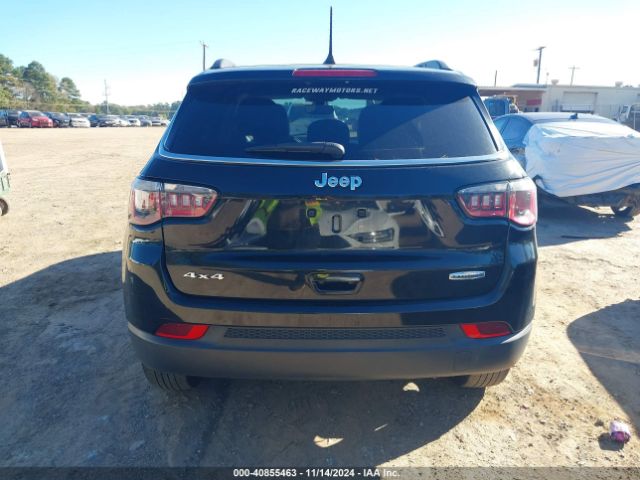3C4NJDBBXKT818415 Jeep Compass Latitude 4x4