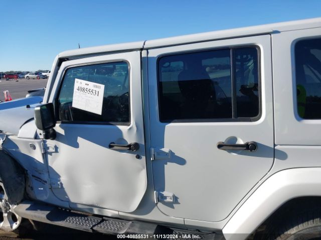 1C4BJWEGXEL195786 Jeep Wrangler Unlimited Sahara