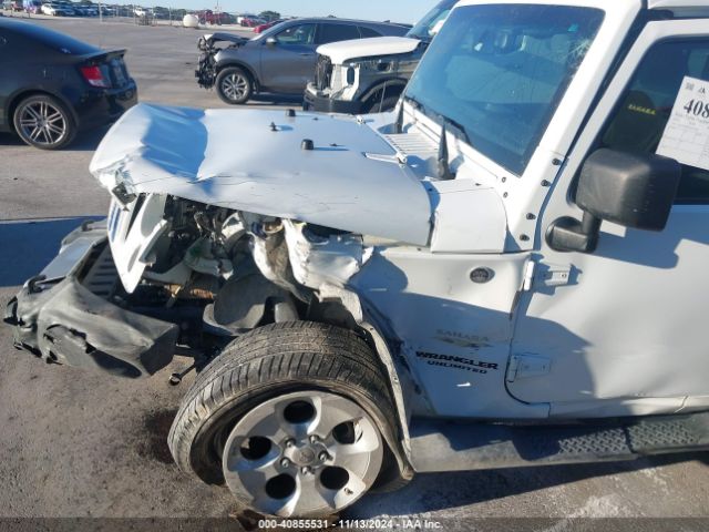 1C4BJWEGXEL195786 Jeep Wrangler Unlimited Sahara