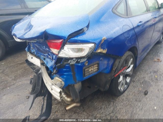 1C3CCCBG5FN527287 Chrysler 200 S