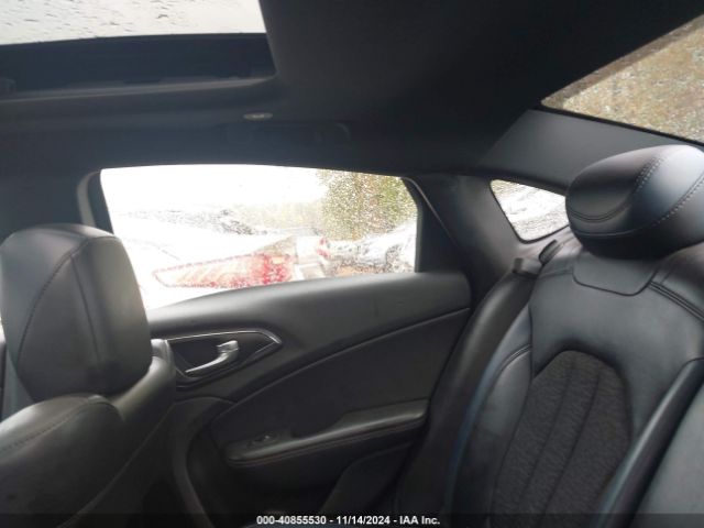 1C3CCCBG5FN527287 Chrysler 200 S