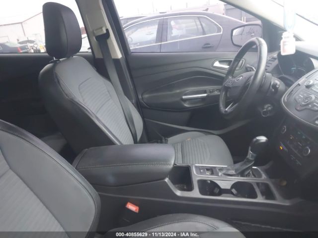 1FMCU0GD8JUC18090 Ford ESCAPE SE