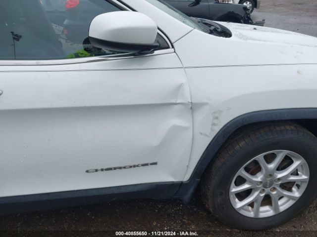 1C4PJMCBXEW203207 Jeep Cherokee Latitude