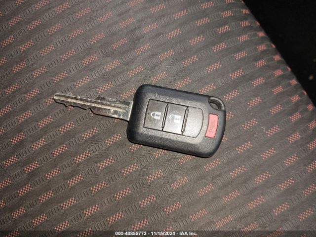 JA4AP3AU7KU028984 Mitsubishi Outlander Sport 2.0 Es