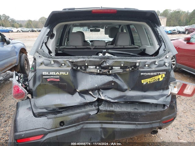 Subaru Forester 2.5i Limited 2018 JF2SJARCXJH513687 Image 16
