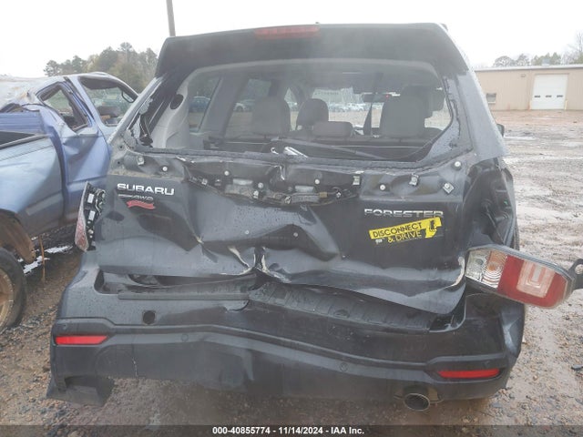 Subaru Forester 2.5i Limited 2018 JF2SJARCXJH513687 Image 17