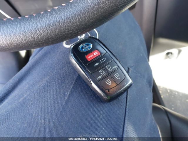 5TDDRKEC6PS156167 Toyota Sienna Xse