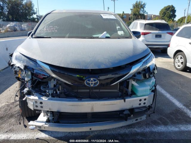 5TDDRKEC6PS156167 Toyota Sienna Xse
