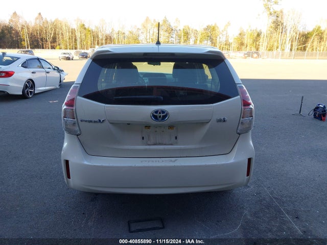 Toyota Prius V Two 2016 JTDZN3EU1GJ047287 Image 16