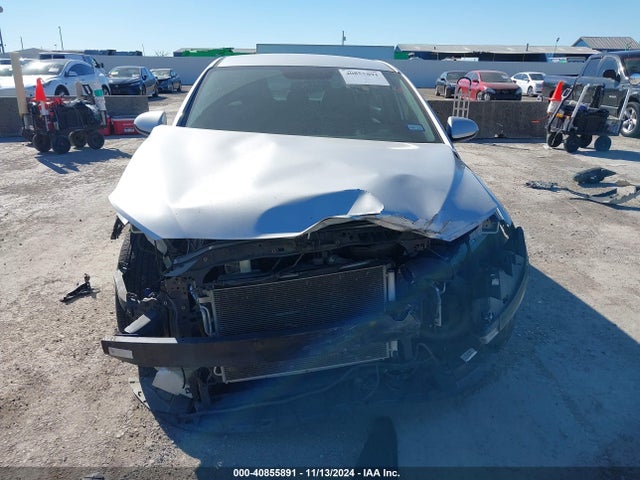 40855891 :رقم المزاد ، 5NPD84LFXJH400069 vin ، 2018 Hyundai Elantra Sel مزاد بيع