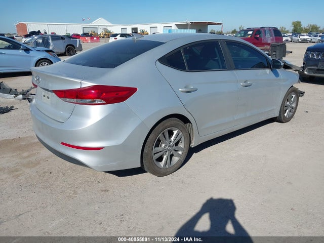 40855891 :رقم المزاد ، 5NPD84LFXJH400069 vin ، 2018 Hyundai Elantra Sel مزاد بيع