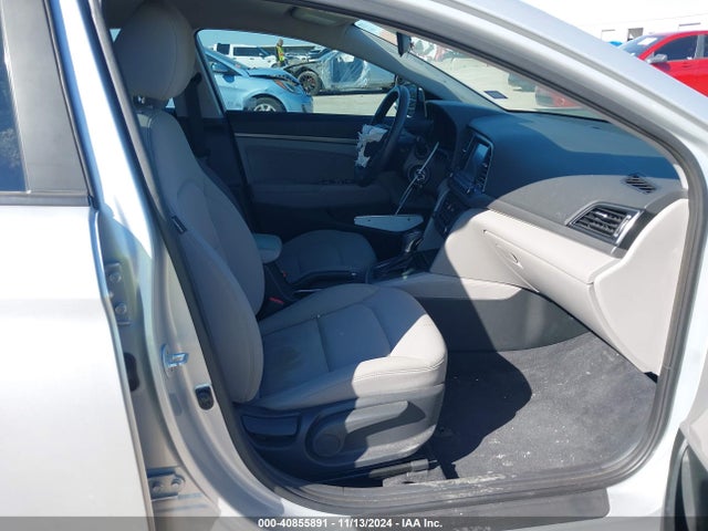 40855891 :رقم المزاد ، 5NPD84LFXJH400069 vin ، 2018 Hyundai Elantra Sel مزاد بيع