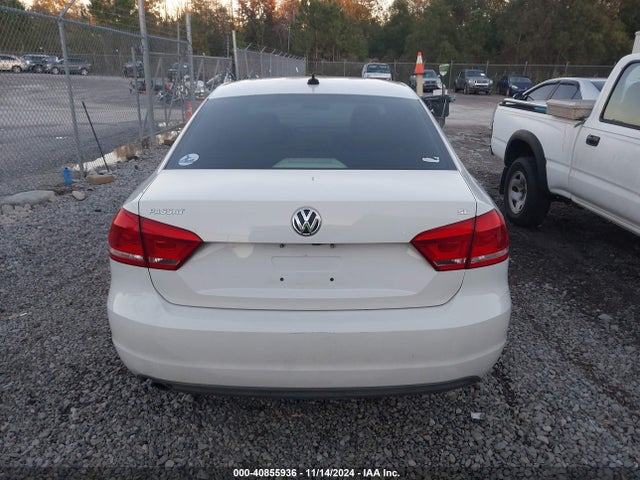 1VWBH7A30EC016835 Volkswagen Passat 2.5l Se