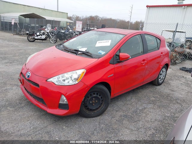 JTDKDTB38E1562168 Toyota Prius C Two
