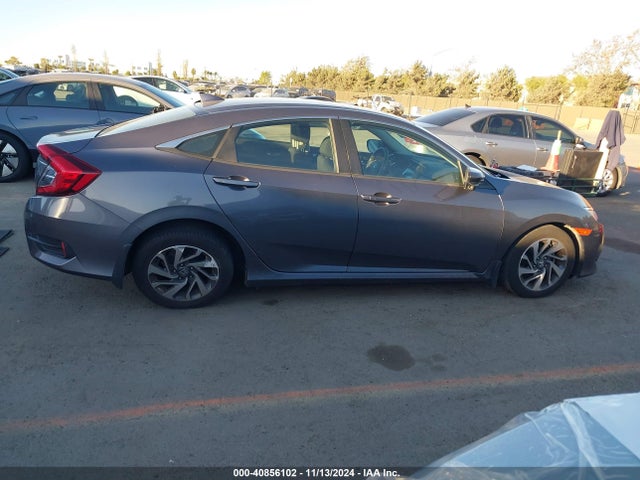 Honda CIVIC EX 2018 2HGFC2F76JH531767 Image 13