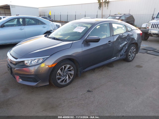 Honda CIVIC EX 2018 2HGFC2F76JH531767 Image 2