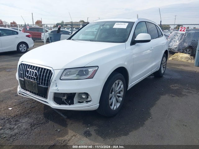 Audi Q5 2.0t Premium 2014 WA1CFAFP0EA009203 Image 2