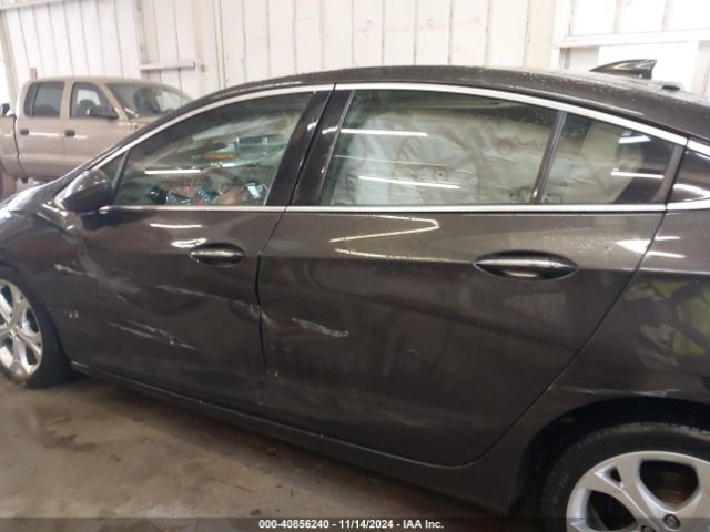 1G1BF5SM1H7142907 Chevrolet Cruze Premier Auto
