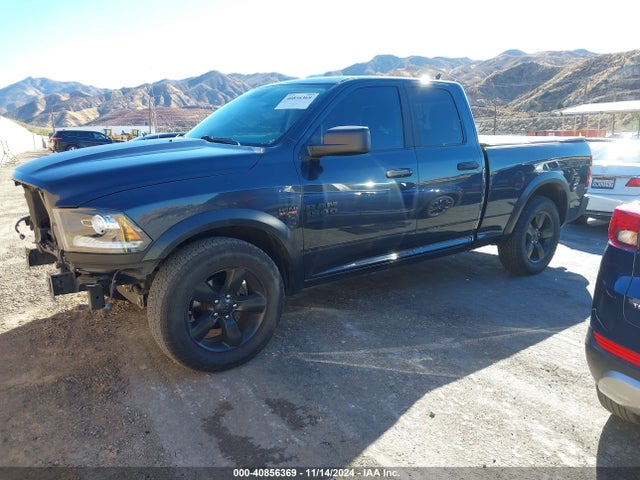 1C6RR6GT4LS151939 RAM 1500 Classic Warlock  4x2 6'4 Box
