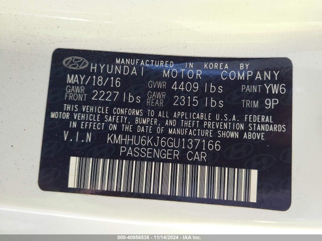 Hyundai Genesis 3.8 Ultimate 2016 KMHHU6KJ6GU137166 Image 9