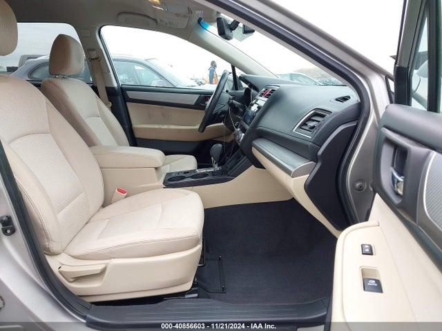Subaru Outback 2.5i Premium 2017 4S4BSAFC4H3339392 Image 5