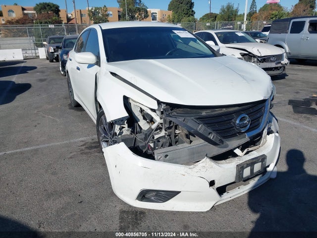 2018 1N4AL3AP1JC245159 main image